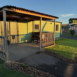 Gulliver's Valley, M1, Jct 31 Hotel