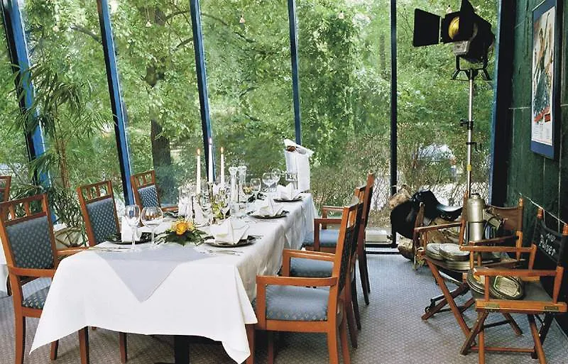 **** Ξενοδοχείο Moxy Berlin Humboldthain Park Γερμανία